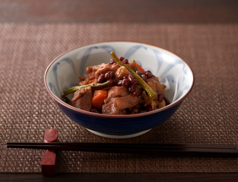 あずきと鶏肉の煮物